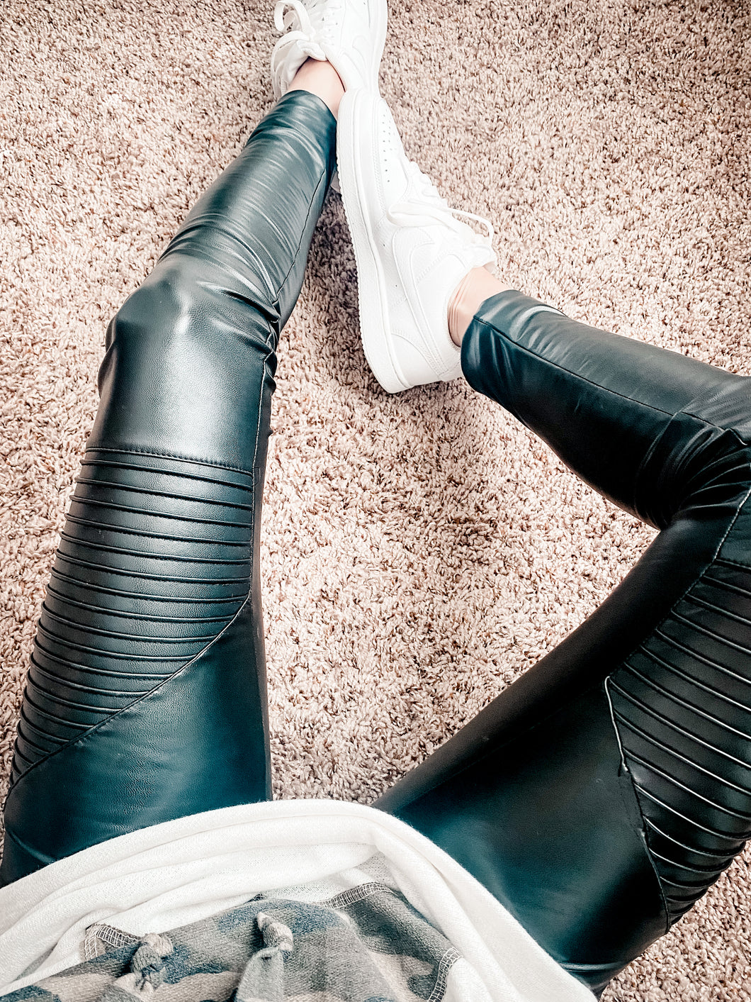 Into The Night Faux Leather Moto Leggings – Blu Peppermint Boutique